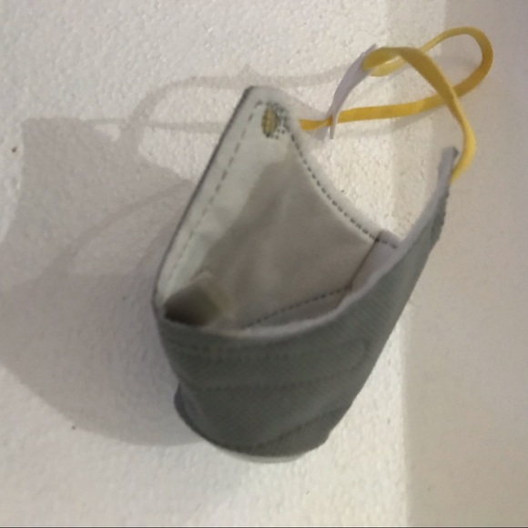 Gas mask for pet dog small virus medical costume apocalypse zombie humor gag - Picture 7 of 7